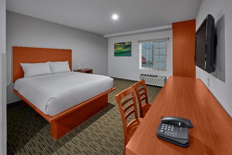 Extended Suites Monterrey Aeropuerto Apodaca Room photo